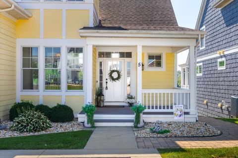 Tiny photo for 5 Windward Way, Ottawa, IL 61350 (MLS # 12459341)