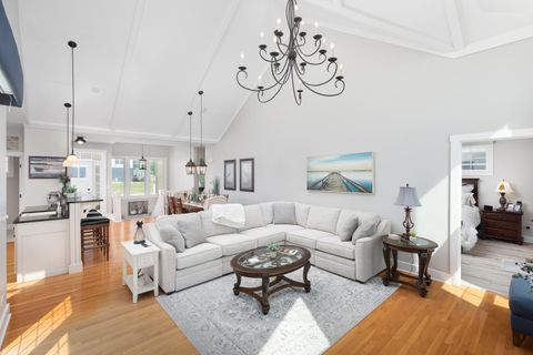 Tiny photo for 5 Windward Way, Ottawa, IL 61350 (MLS # 12459341)