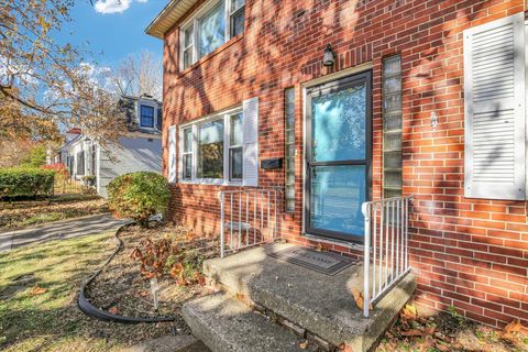 Tiny photo for 206 W Florida Avenue, Urbana, IL 61801 (MLS # 12538478)