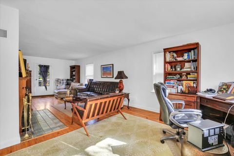 Tiny photo for 206 W Florida Avenue, Urbana, IL 61801 (MLS # 12538478)