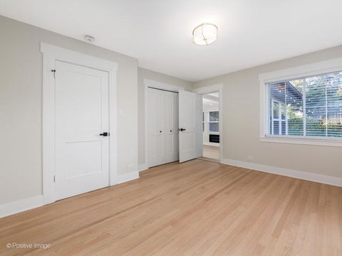 Tiny photo for 6207 N Hiawatha Avenue, Chicago, IL 60646 (MLS # 12529359)