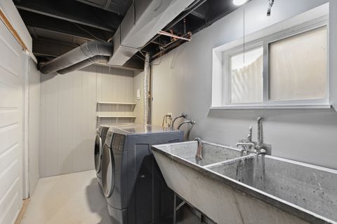 Tiny photo for 5547 N California Avenue, Chicago, IL 60625 (MLS # 12585187)