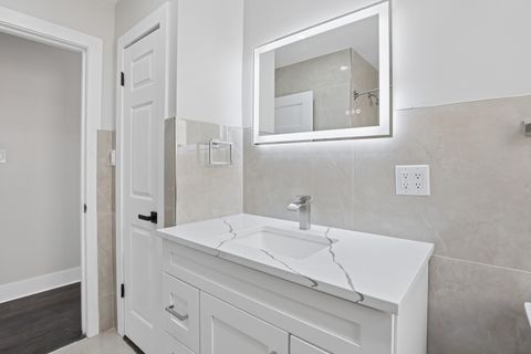 Tiny photo for 5547 N California Avenue, Chicago, IL 60625 (MLS # 12585187)