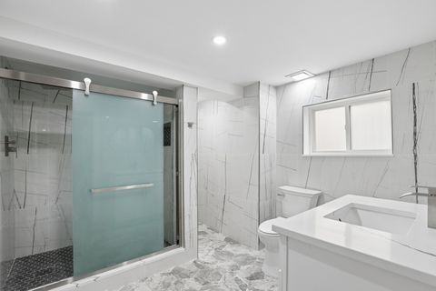 Tiny photo for 5547 N California Avenue, Chicago, IL 60625 (MLS # 12585187)