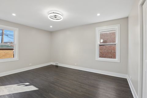 Tiny photo for 5547 N California Avenue, Chicago, IL 60625 (MLS # 12585187)