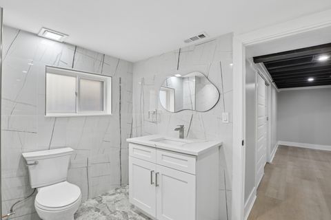 Tiny photo for 5547 N California Avenue, Chicago, IL 60625 (MLS # 12585187)