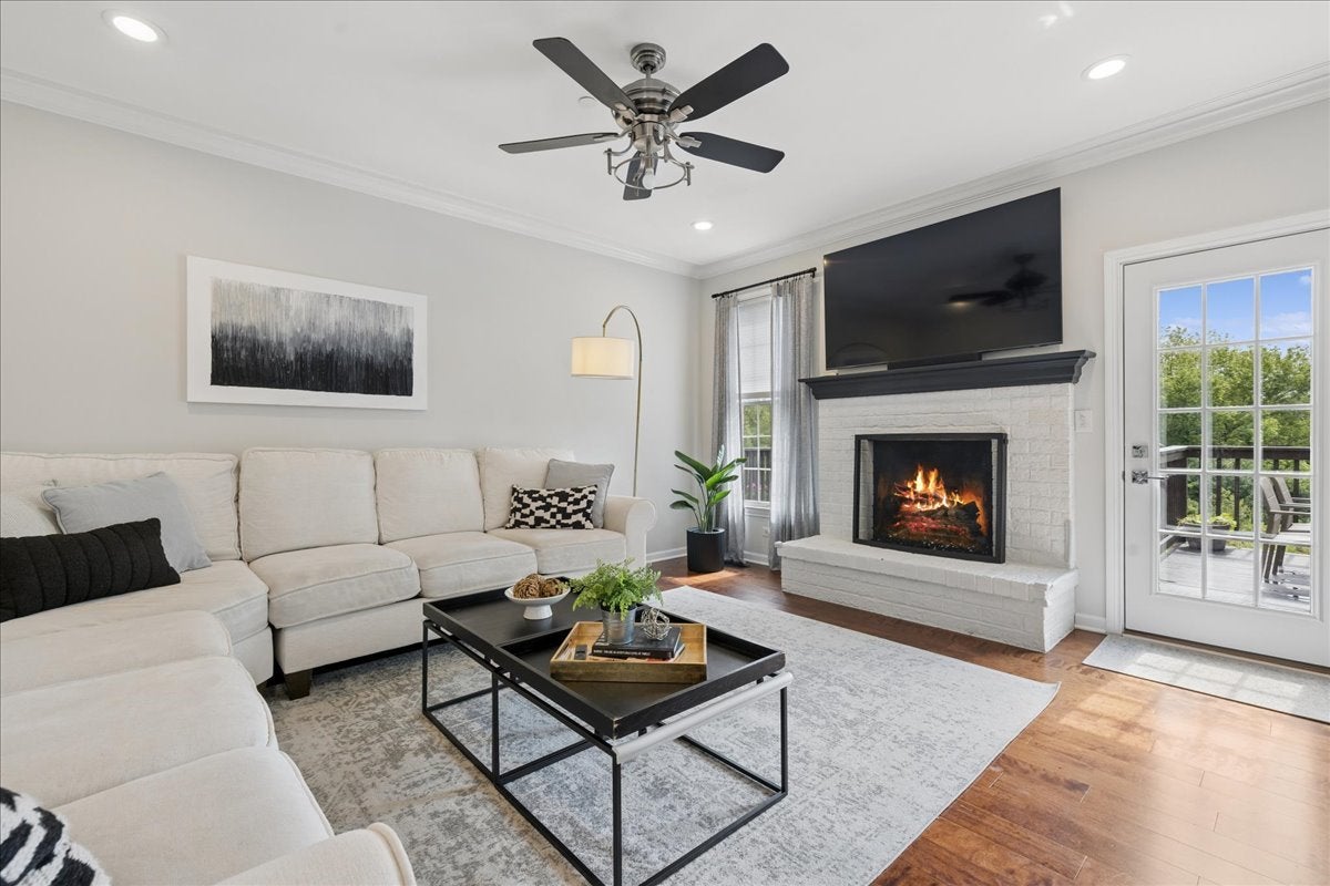 17 Harborside Way