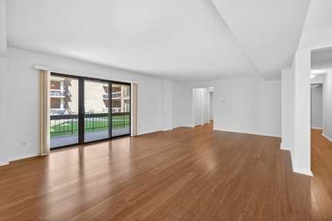 Tiny photo for 1020 N Harlem Avenue #1E, River Forest, IL 60305 (MLS # 12596392)