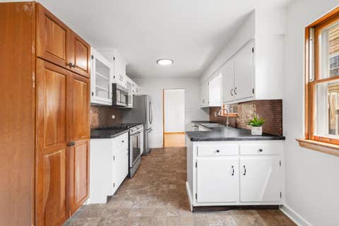 Tiny photo for 3326 Prairie Avenue, Brookfield, IL 60513 (MLS # 12695200)