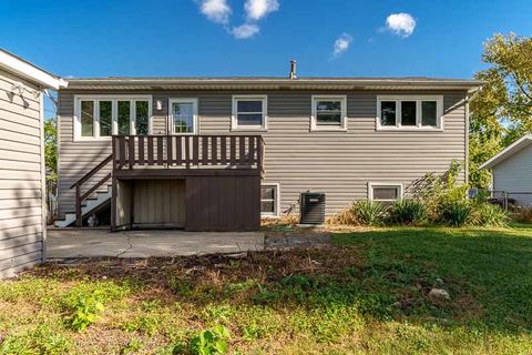 Tiny photo for 7924 WESTVIEW Lane, Woodridge, IL 60517 (MLS # 12489087)