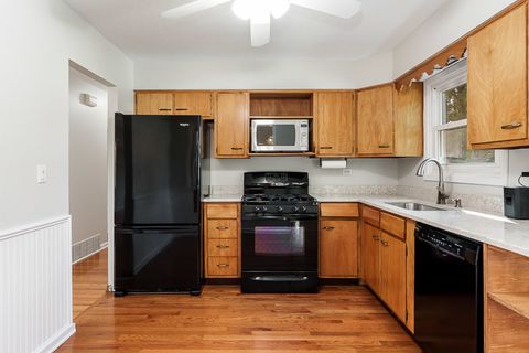 Tiny photo for 7924 WESTVIEW Lane, Woodridge, IL 60517 (MLS # 12489087)