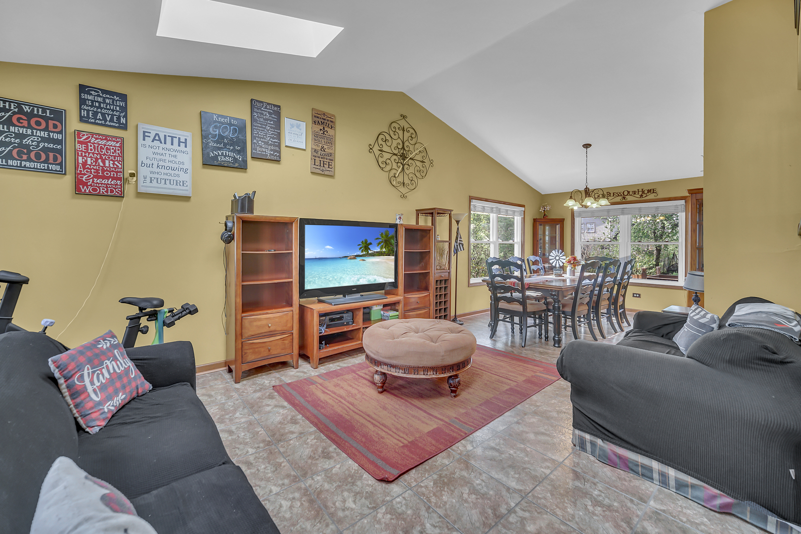 Properties 3 1112 Pheasant Trail
