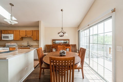 Tiny photo for 634 LE PARC Circle #634, Buffalo Grove, IL 60089 (MLS # 12568615)