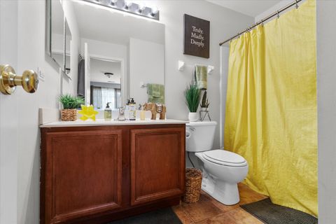 Tiny photo for 2422 Oakfield Court, Aurora, IL 60503 (MLS # 12499348)