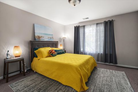 Tiny photo for 2422 Oakfield Court, Aurora, IL 60503 (MLS # 12499348)