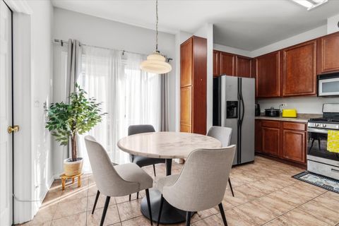 Tiny photo for 2422 Oakfield Court, Aurora, IL 60503 (MLS # 12499348)