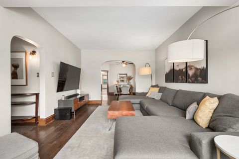 Tiny photo for 5339 W Berenice Avenue, Chicago, IL 60641 (MLS # 12649291)
