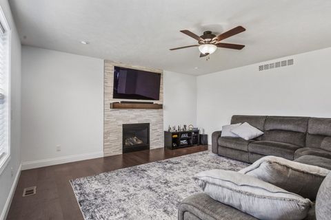 Tiny photo for 3911 Obsidian Drive, Champaign, IL 61822 (MLS # 12616264)