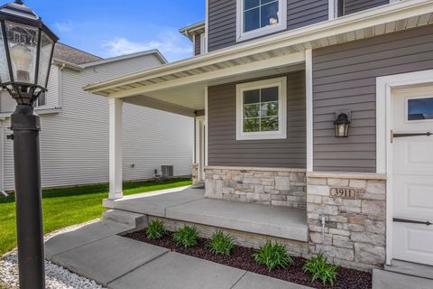 Tiny photo for 3911 Obsidian Drive, Champaign, IL 61822 (MLS # 12616264)