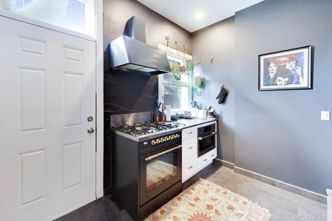 Tiny photo for 941 W Altgeld Street, Chicago, IL 60614 (MLS # 12609417)