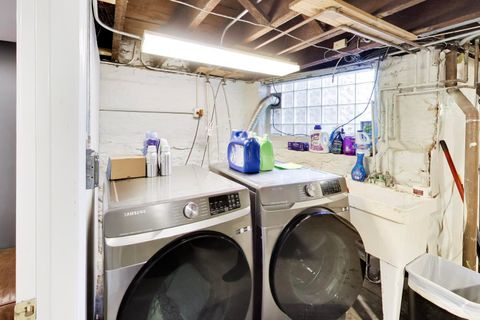 Tiny photo for 941 W Altgeld Street, Chicago, IL 60614 (MLS # 12609417)