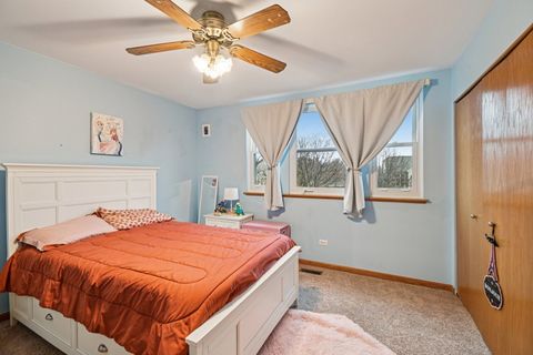 Tiny photo for 14355 Spring Meadow Court, Libertyville, IL 60048 (MLS # 12516778)