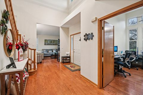 Tiny photo for 14355 Spring Meadow Court, Libertyville, IL 60048 (MLS # 12516778)