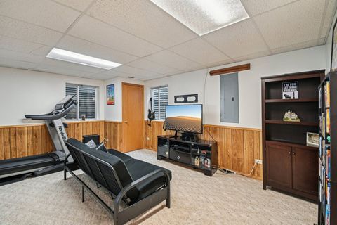 Tiny photo for 14355 Spring Meadow Court, Libertyville, IL 60048 (MLS # 12516778)