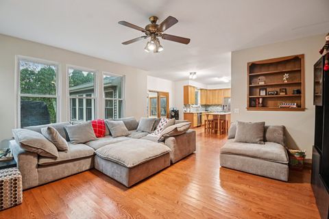 Tiny photo for 14355 Spring Meadow Court, Libertyville, IL 60048 (MLS # 12516778)