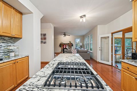 Tiny photo for 14355 Spring Meadow Court, Libertyville, IL 60048 (MLS # 12516778)