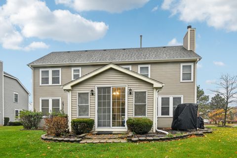 Tiny photo for 14355 Spring Meadow Court, Libertyville, IL 60048 (MLS # 12516778)