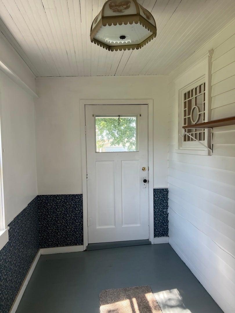 107 W Palmer Street