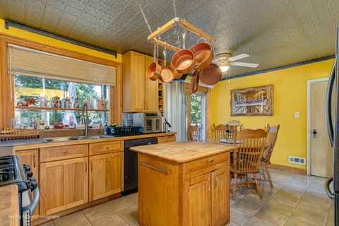 Tiny photo for 7254 Fair Elms Avenue, Burr Ridge, IL 60527 (MLS # 12453589)