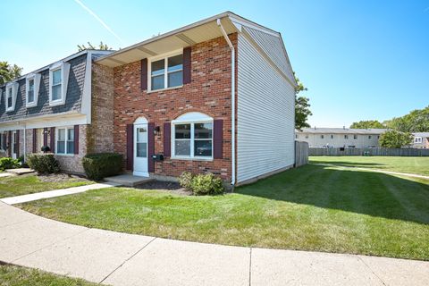 Tiny photo for 1516 Mckool Avenue, Streamwood, IL 60107 (MLS # 12475493)