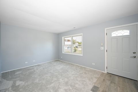 Tiny photo for 1516 Mckool Avenue, Streamwood, IL 60107 (MLS # 12475493)