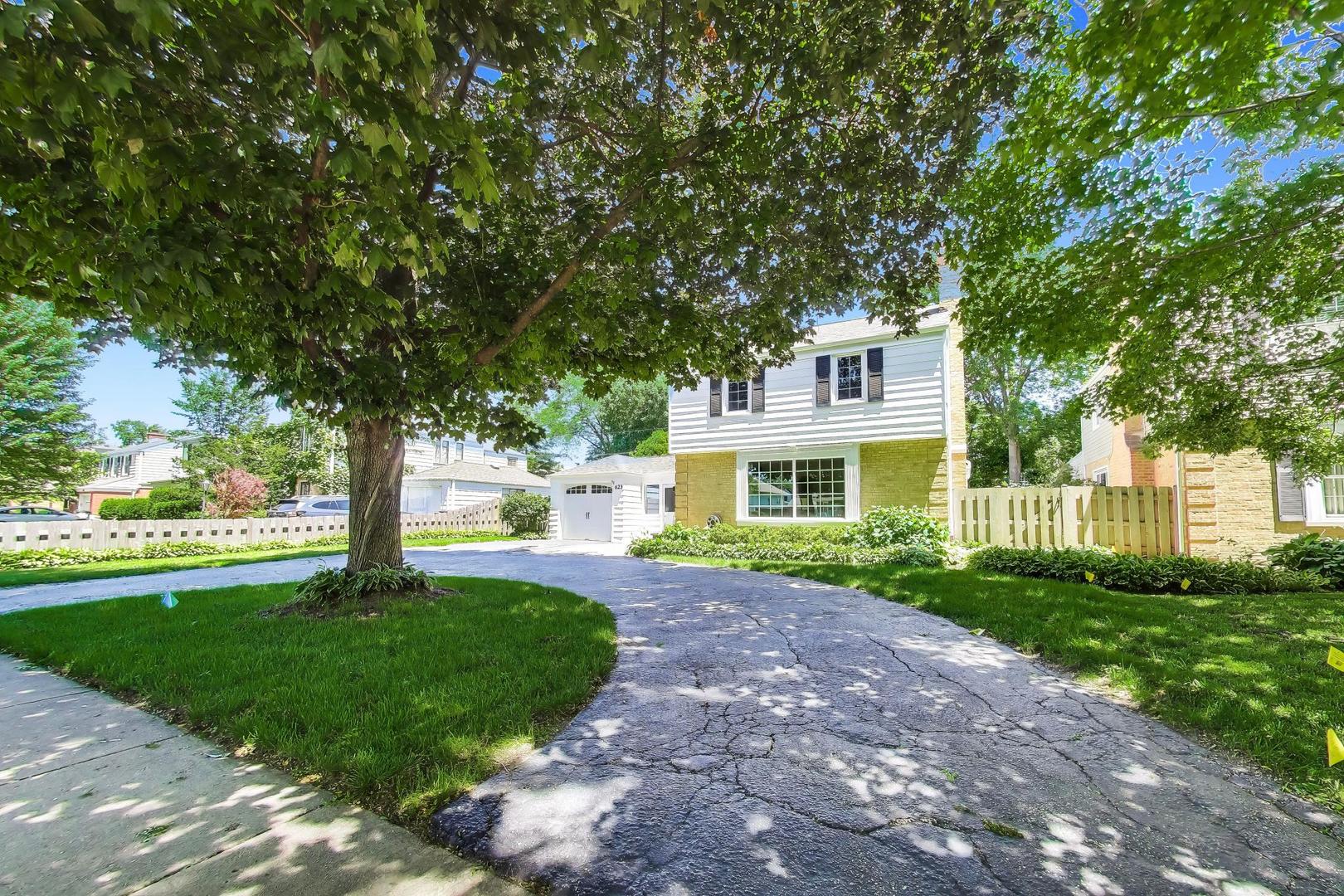 623 S Arlington Heights Road