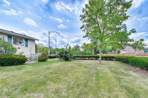 Tiny photo for 5455 S Catherine Avenue, Countryside, IL 60525 (MLS # 12665873)