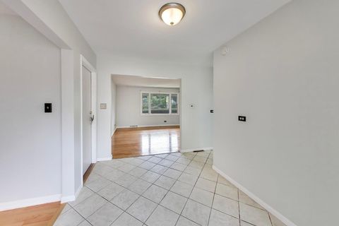 Tiny photo for 5455 S Catherine Avenue, Countryside, IL 60525 (MLS # 12665873)