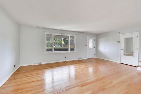 Tiny photo for 5455 S Catherine Avenue, Countryside, IL 60525 (MLS # 12665873)