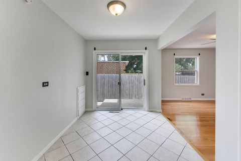 Tiny photo for 5455 S Catherine Avenue, Countryside, IL 60525 (MLS # 12665873)