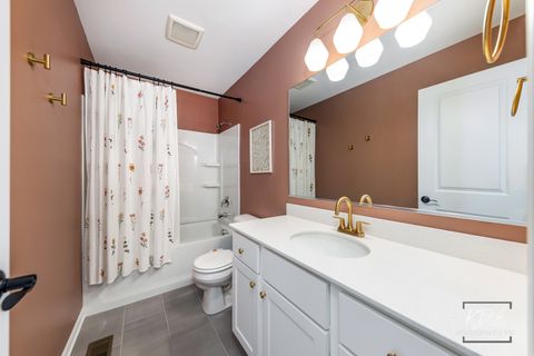 Tiny photo for 4122 Chelsea Manor Circle, Aurora, IL 60504 (MLS # 12589316)