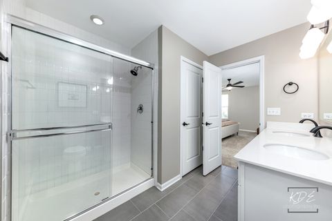 Tiny photo for 4122 Chelsea Manor Circle, Aurora, IL 60504 (MLS # 12589316)