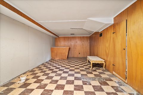 Tiny photo for 803 Marion Street, Bloomington, IL 61701 (MLS # 12466486)