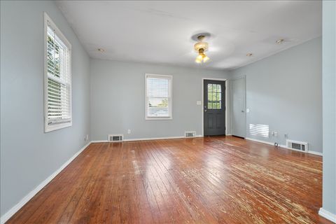 Tiny photo for 803 Marion Street, Bloomington, IL 61701 (MLS # 12466486)