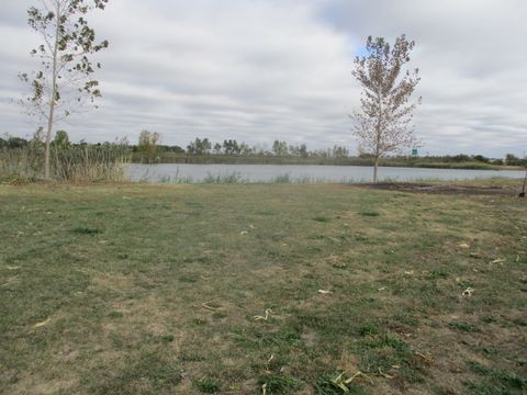 5102 W Trautlake Drive Champaign IL 61822