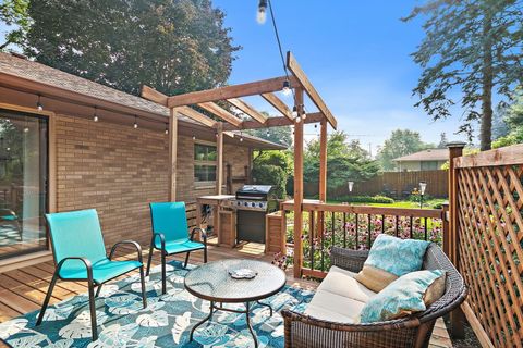 Tiny photo for 587 N Clifton Avenue, Elgin, IL 60123 (MLS # 12469219)