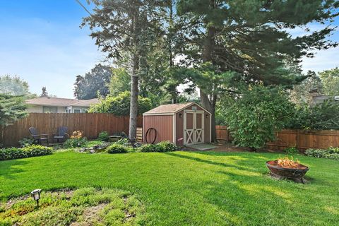 Tiny photo for 587 N Clifton Avenue, Elgin, IL 60123 (MLS # 12469219)