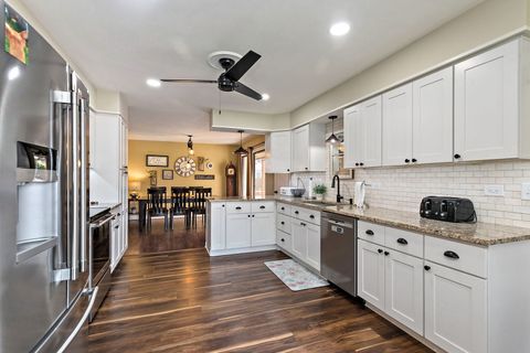 Tiny photo for 587 N Clifton Avenue, Elgin, IL 60123 (MLS # 12469219)