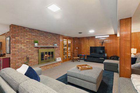 Tiny photo for 587 N Clifton Avenue, Elgin, IL 60123 (MLS # 12469219)