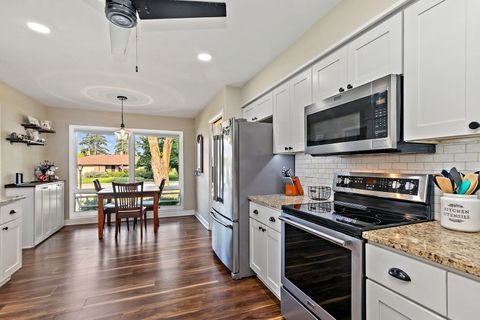 Tiny photo for 587 N Clifton Avenue, Elgin, IL 60123 (MLS # 12469219)
